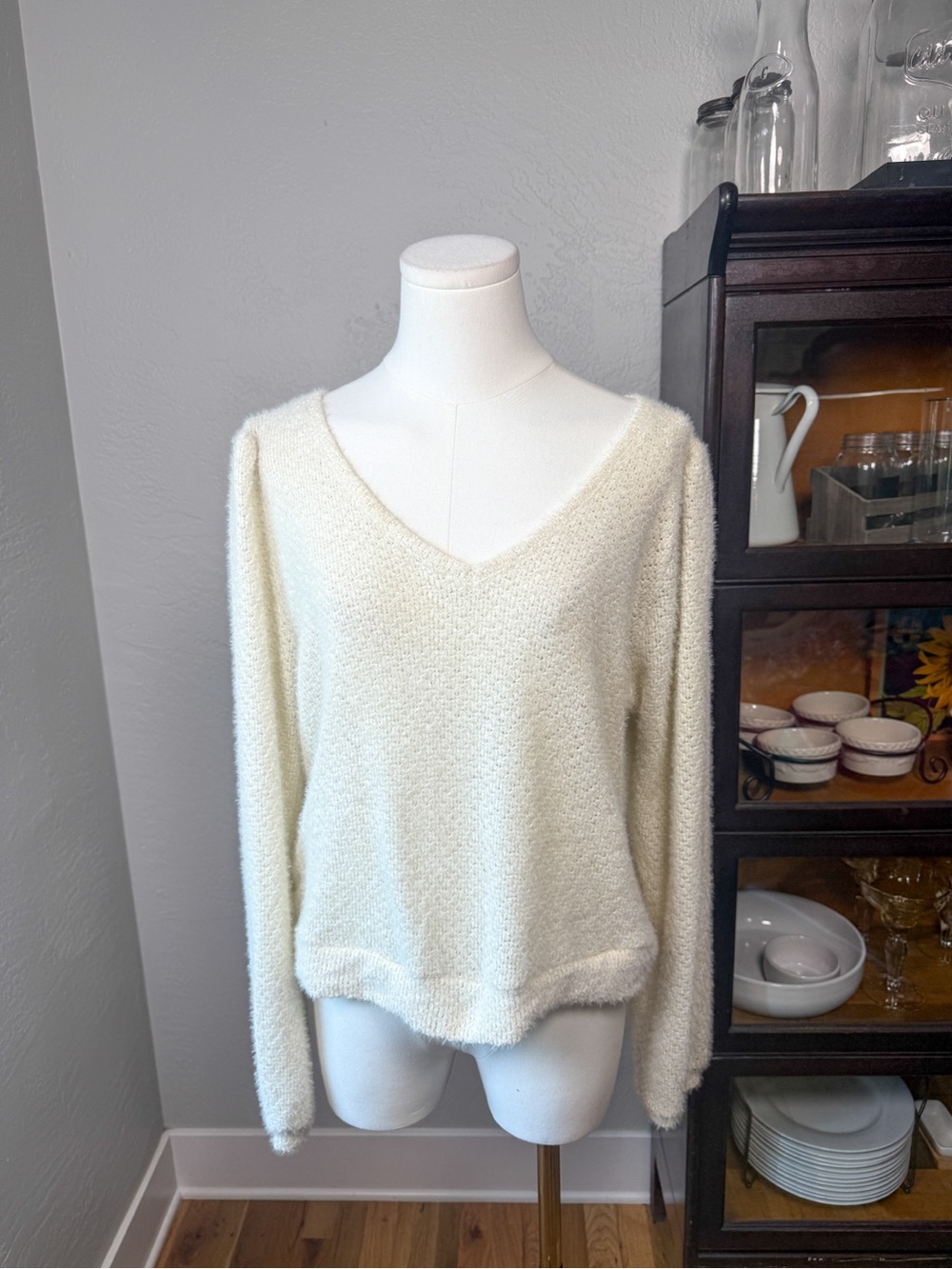 Project Social T Cream Fuzzy Knit V Neck Button Back Sweater Size L